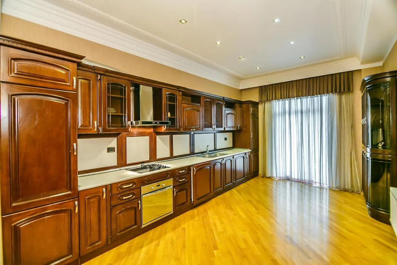 F1 Track & Sea View Hotel Apartment Vip Sahil Residance Baku