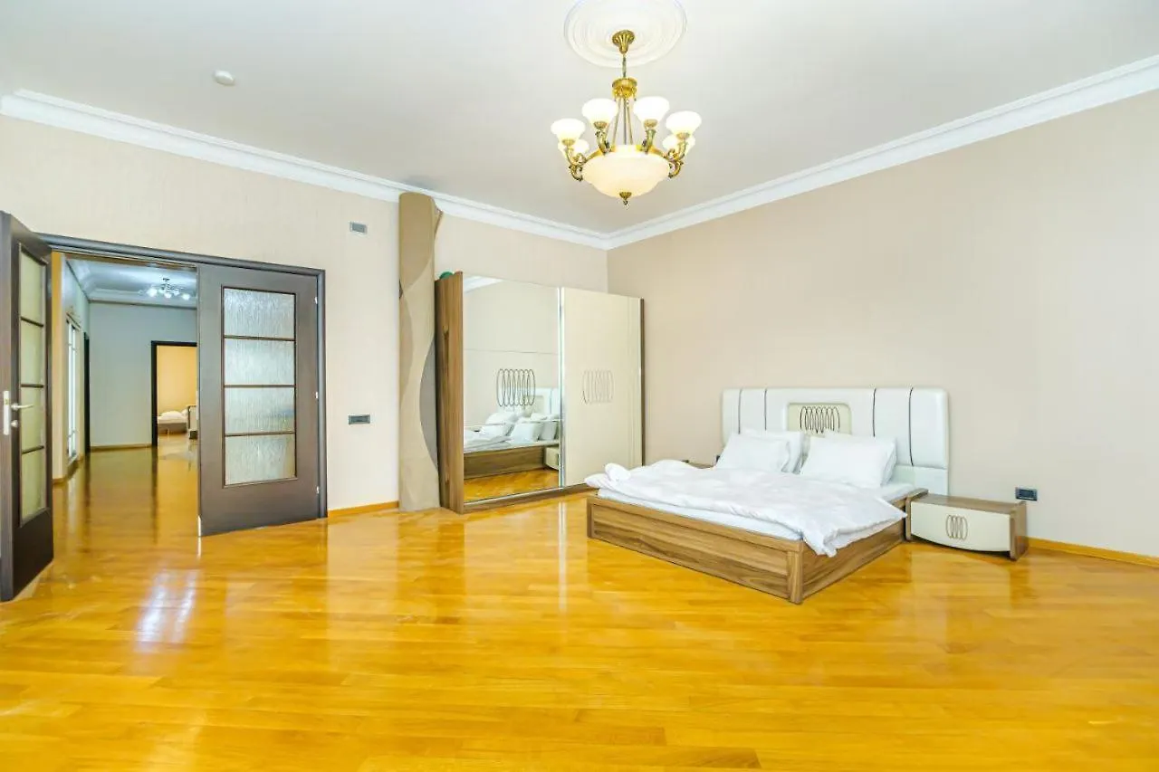 F1 Track & Sea View Hotel Apartment Vip Sahil Residance Baku