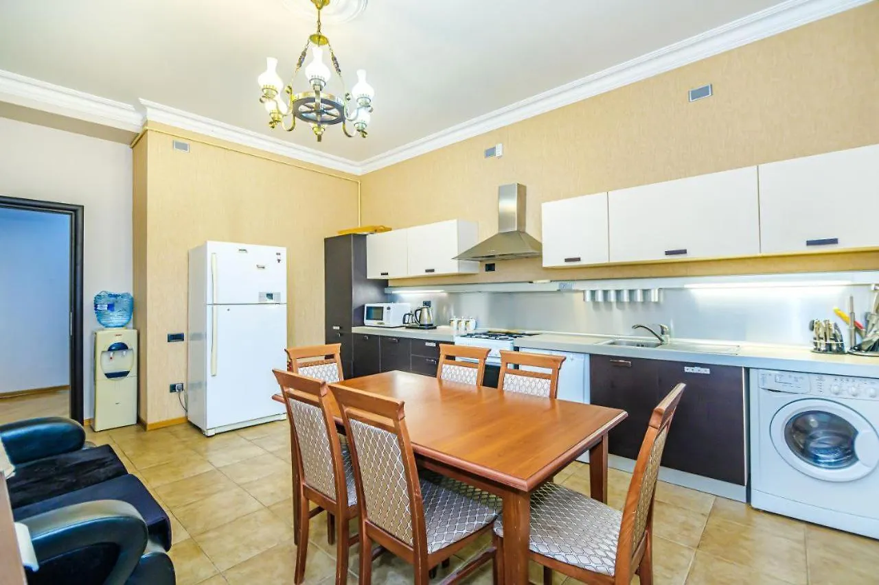 F1 Track & Sea View Hotel Apartment Vip Sahil Residance Baku