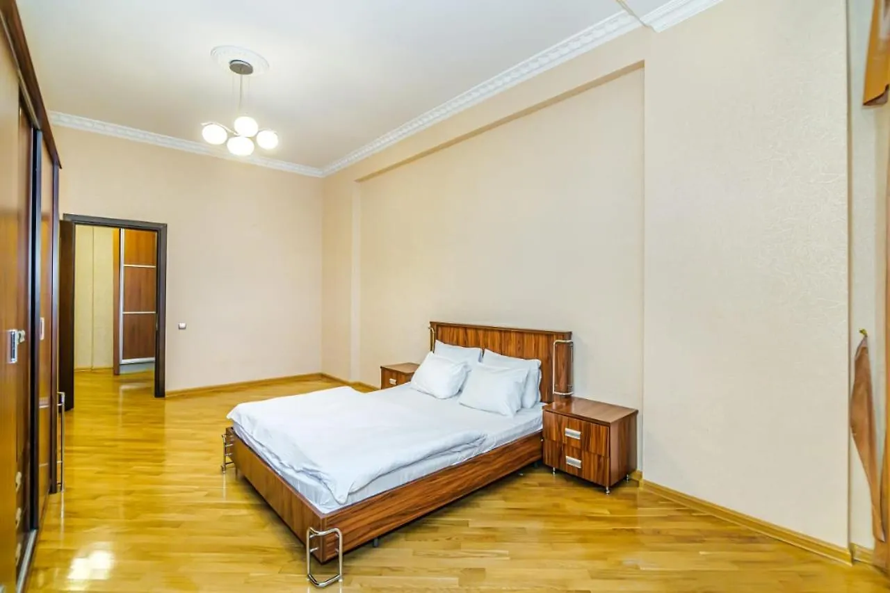 F1 Track & Sea View Hotel Apartment Vip Sahil Residance Baku